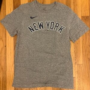 New York Yankees Derek Jeter T-Shirt